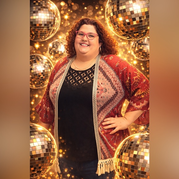 Disco WOW! 🍍🪩🐌 - Picture 5 of 6